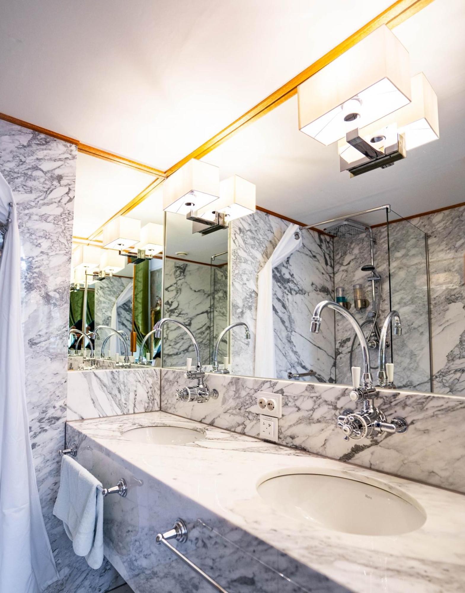 Boutique Hotel Museumkwartier Утрехт Екстериор снимка